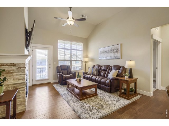 Property Photo 11 Living Room, Balcony