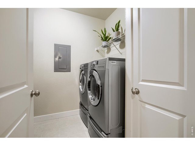 Property Photo 13 Laundry Room