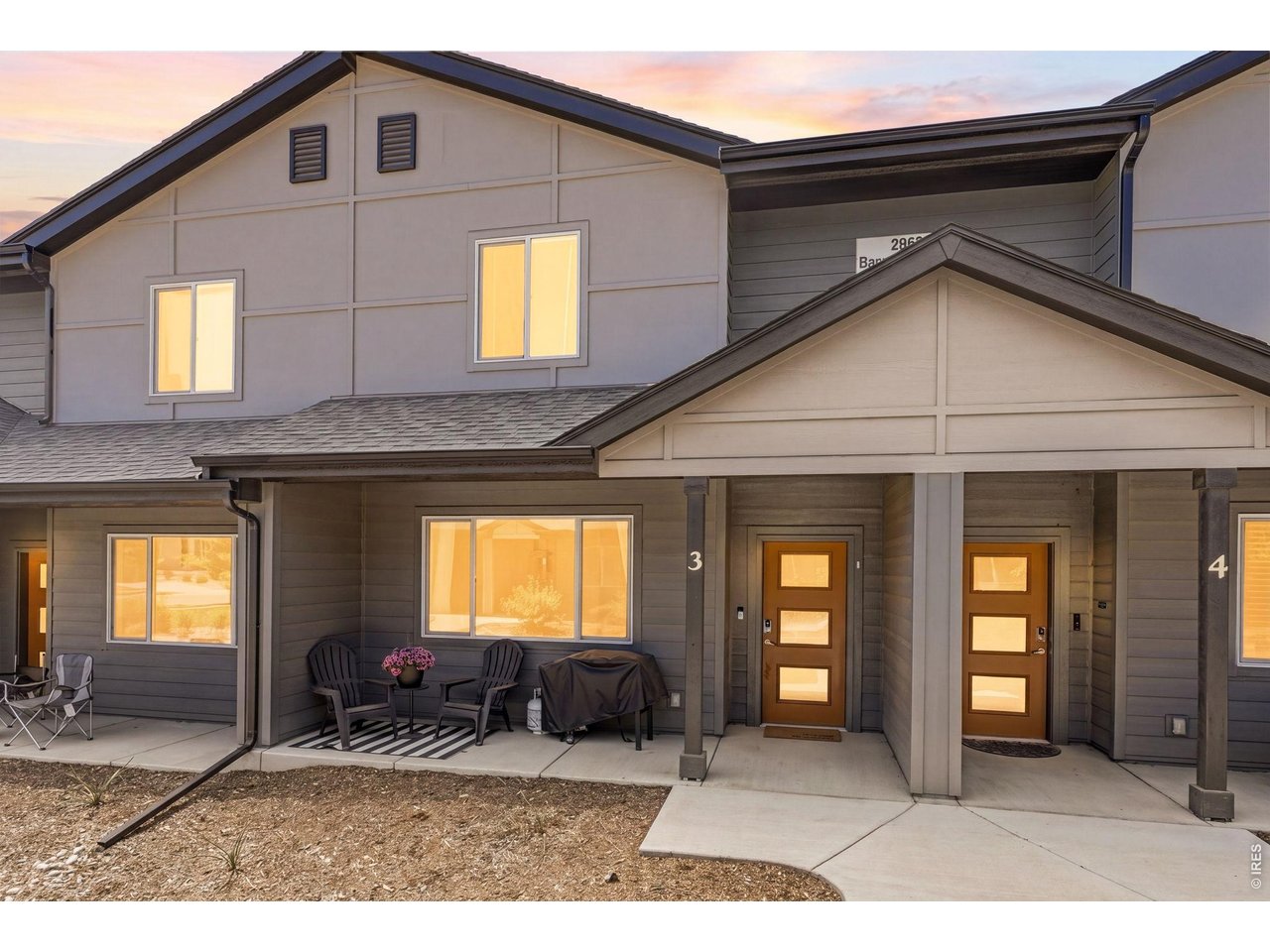 Welcome home to this immaculate 3 bedroom, 3 bath townhome in the highly sought after Mosaic neighborhood