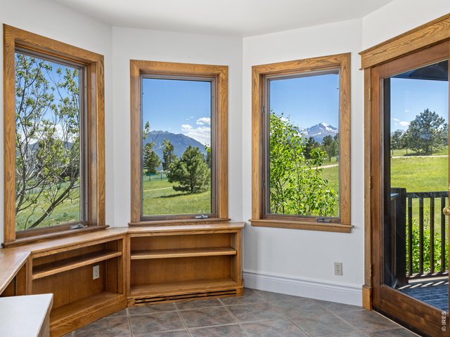 Property Photo 19 Breakfast nook with those views