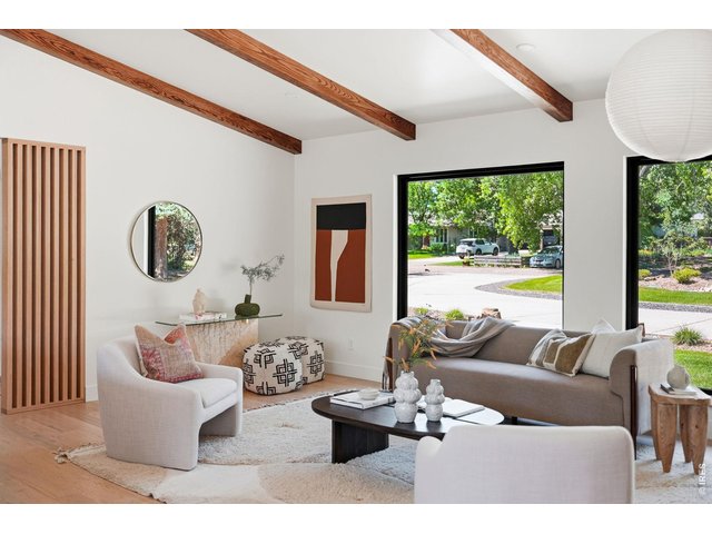 Property Photo 20 Stunning woodwork throughout