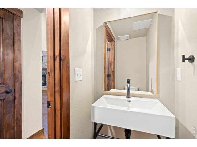 Property Photo 16 Powder bathroom on main level
