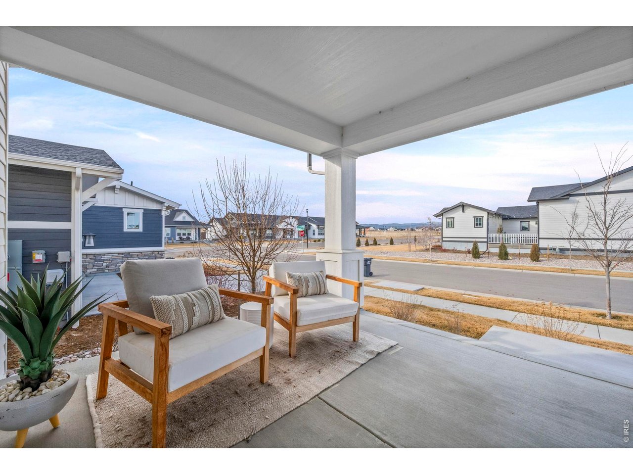 Front porch furniture not included