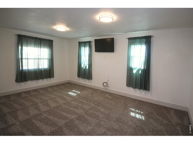 Property Photo 23 Primary Bedroom