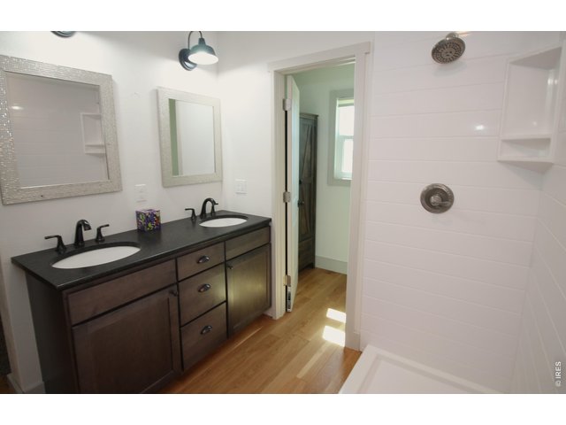 Property Photo 26 Primary Bath to toilet room