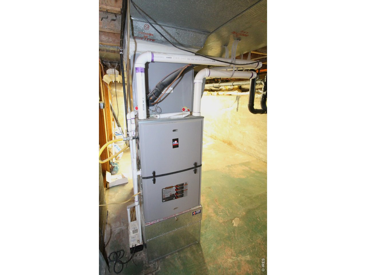 Property Photo 31 High efficiency furnace and air conditioning 