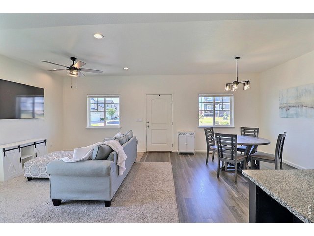 Property Photo 7 Like Brand New