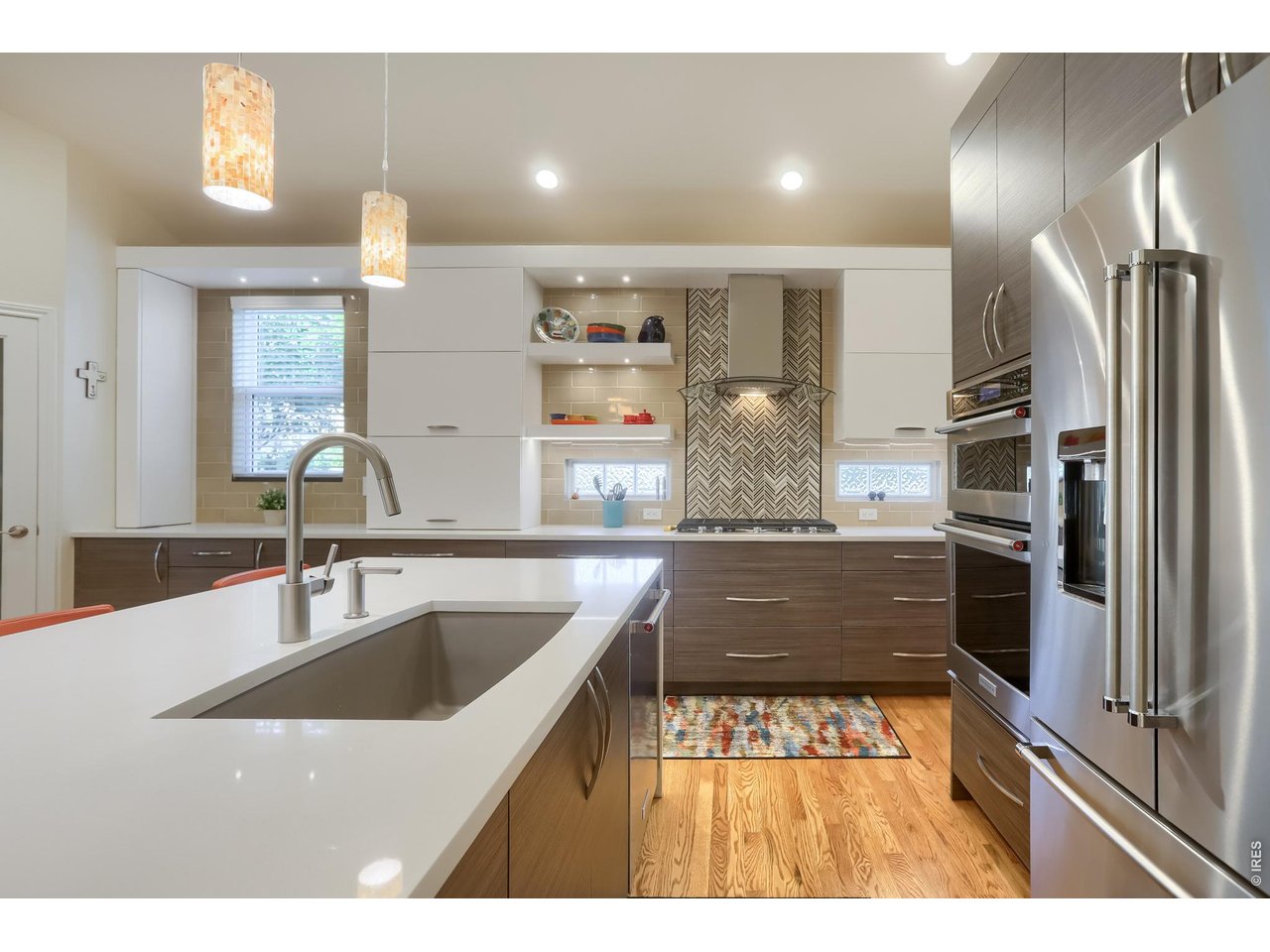 Quartz and updated appliances