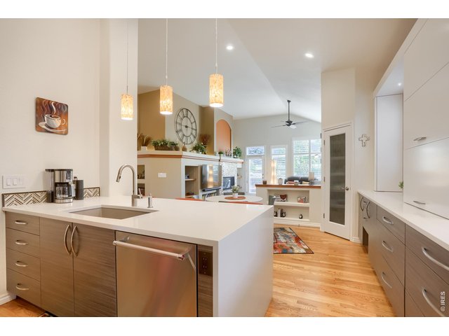 Property Photo 9 Updated kitchen