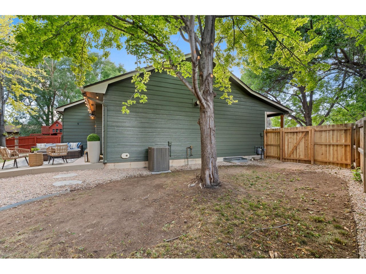 Property Photo 38 Fully renovated