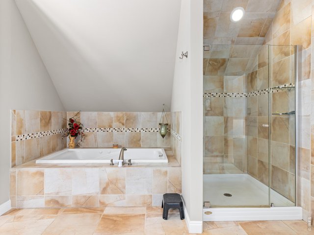 Property Photo 18 Your own Spa Bath