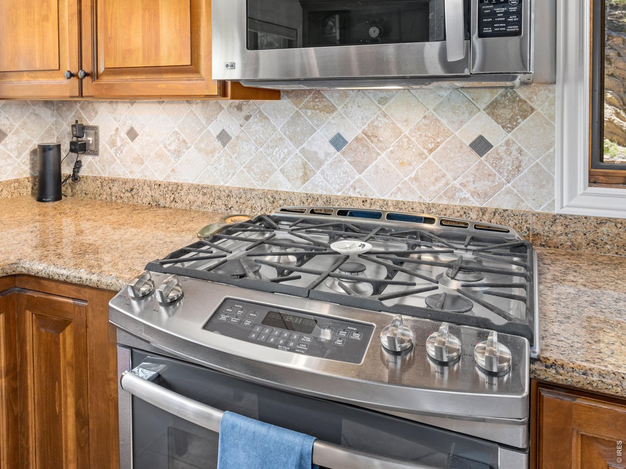 Property Photo 31 Gas Stove