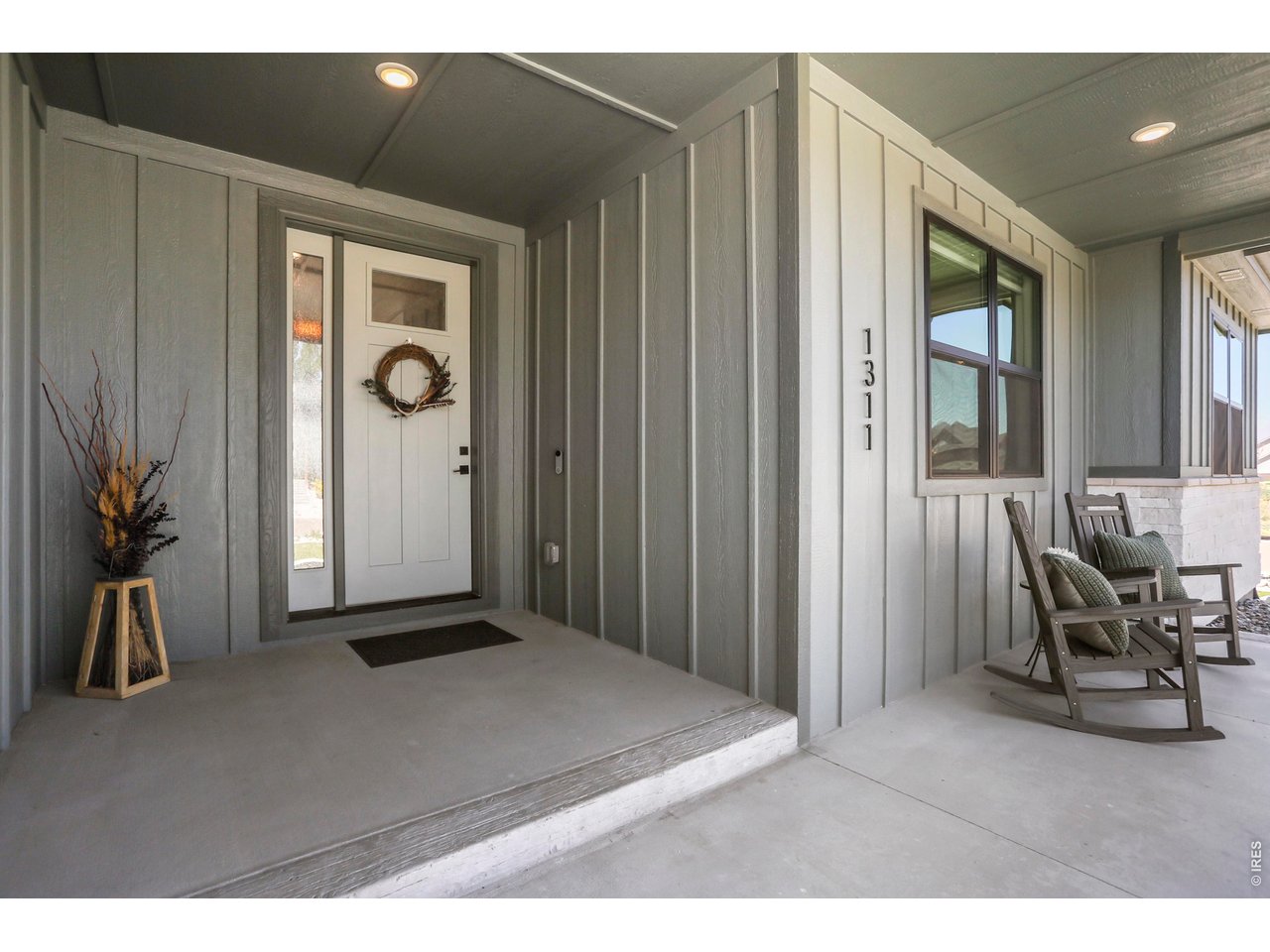 Property Photo 5 Large covered front porch