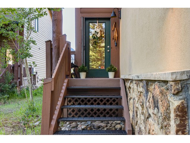 Property Photo 14 Entrance