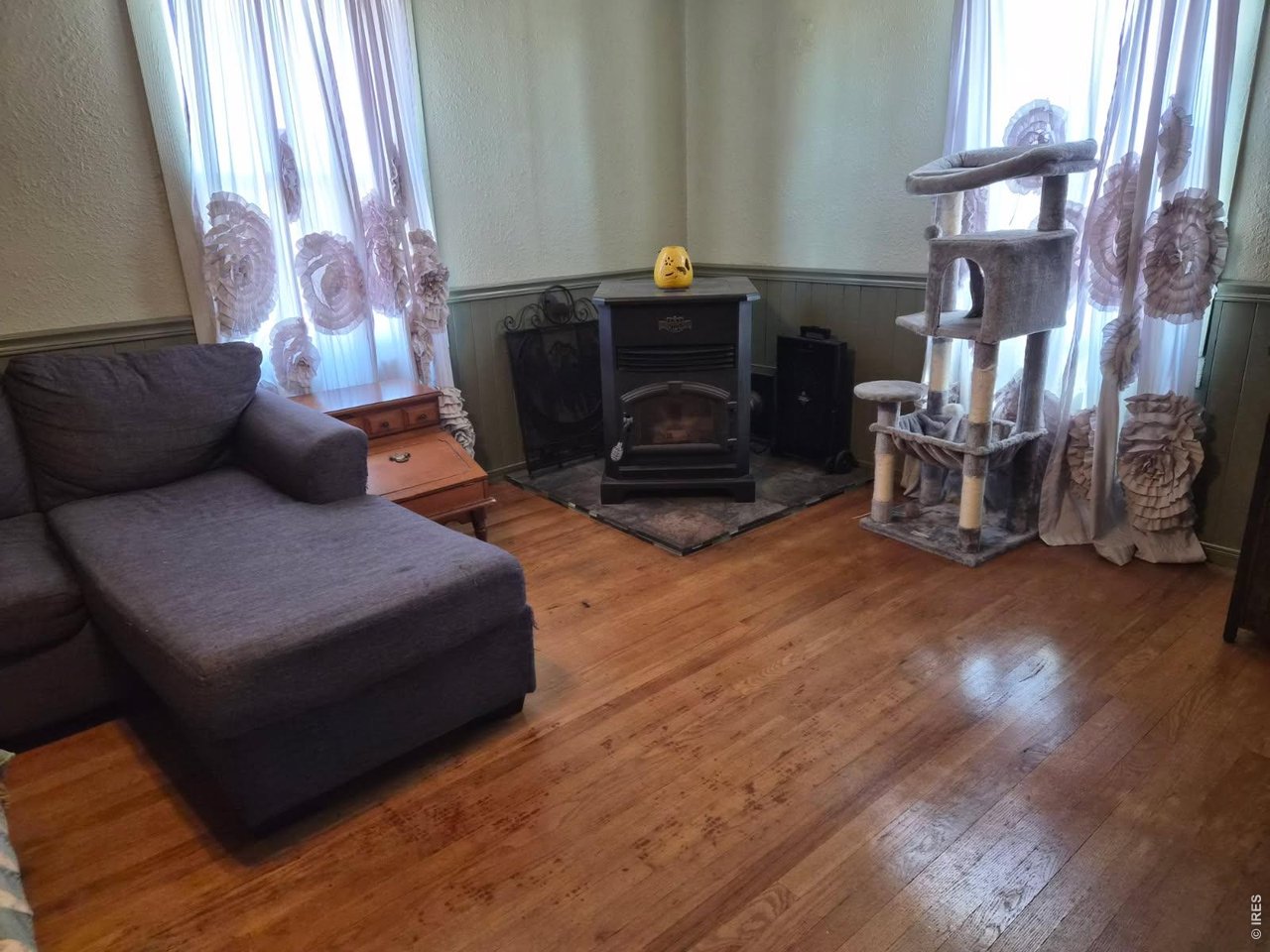 Property Photo 14 finished hard wood floors