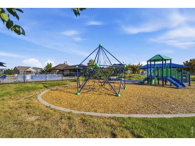 Property Photo 44 Pocket parks are scattered throughout the neighborhood