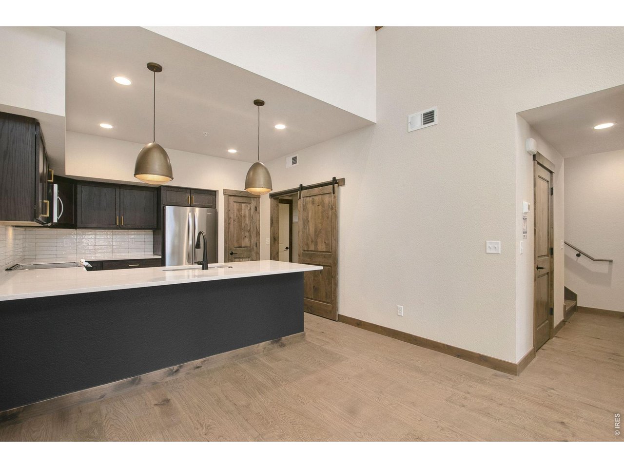 Property Photo 6 Solid wood doors and trim