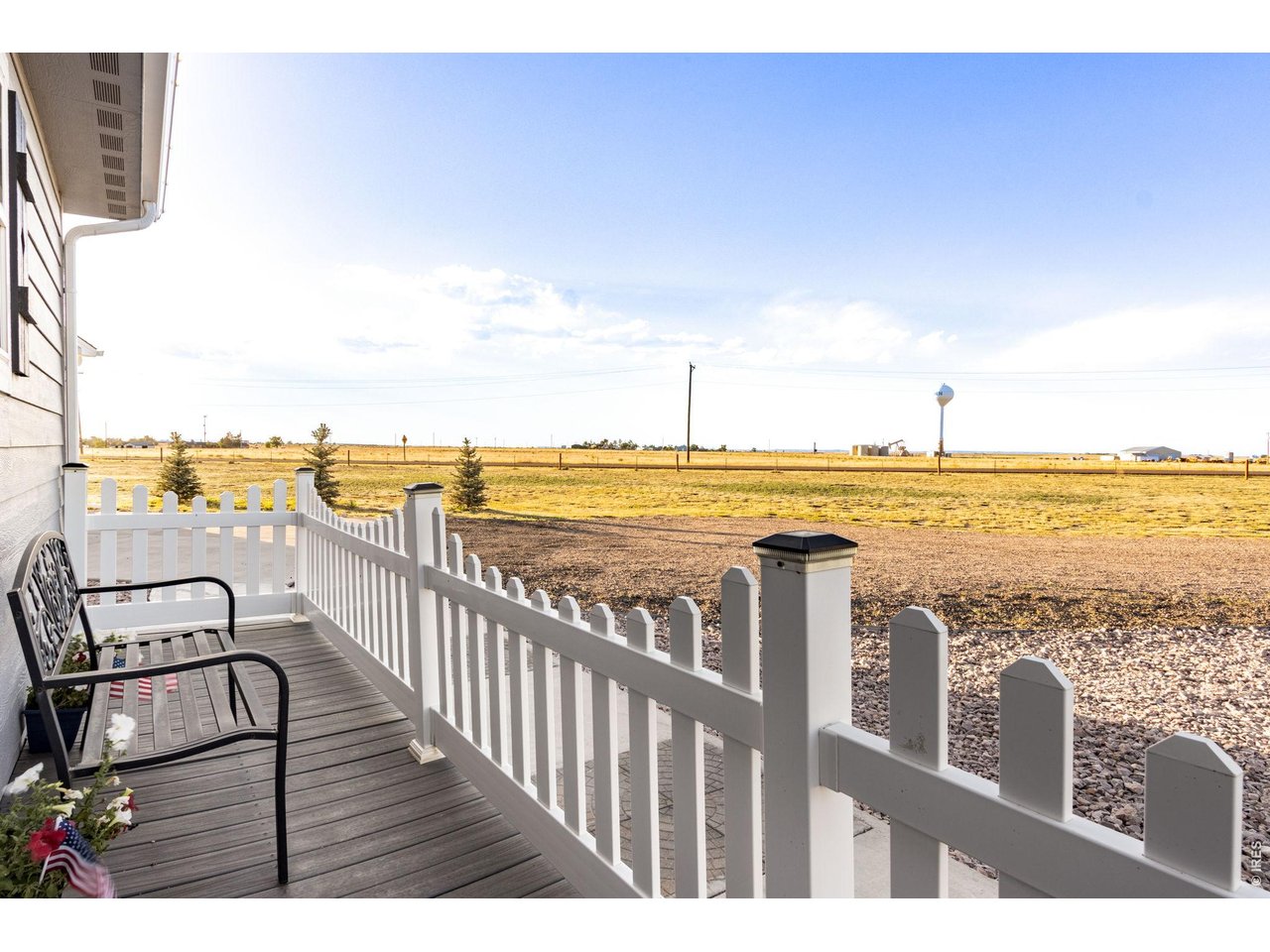 Property Photo 7 Enjoy the endless views! 