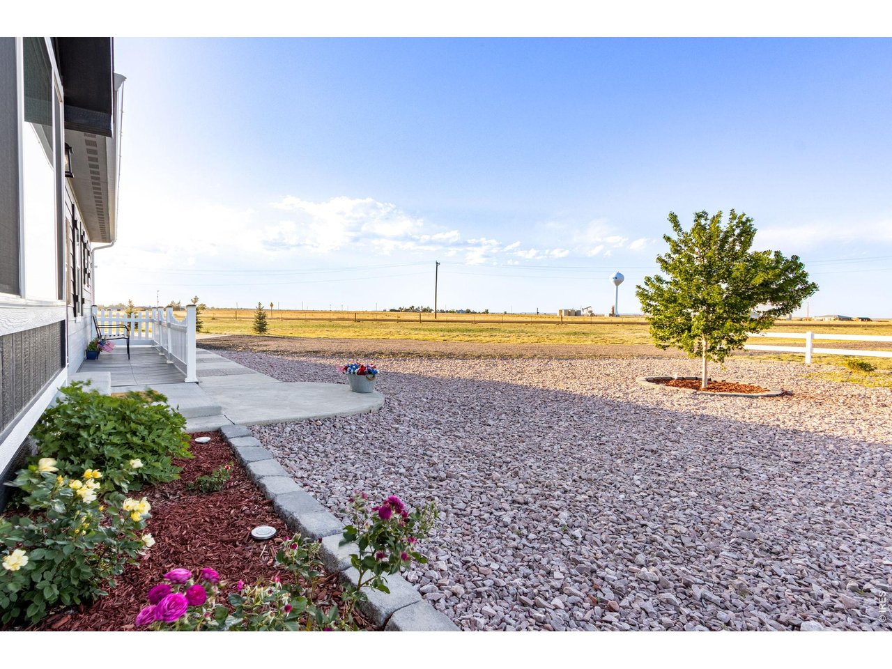 Property Photo 37 Front flower garden 