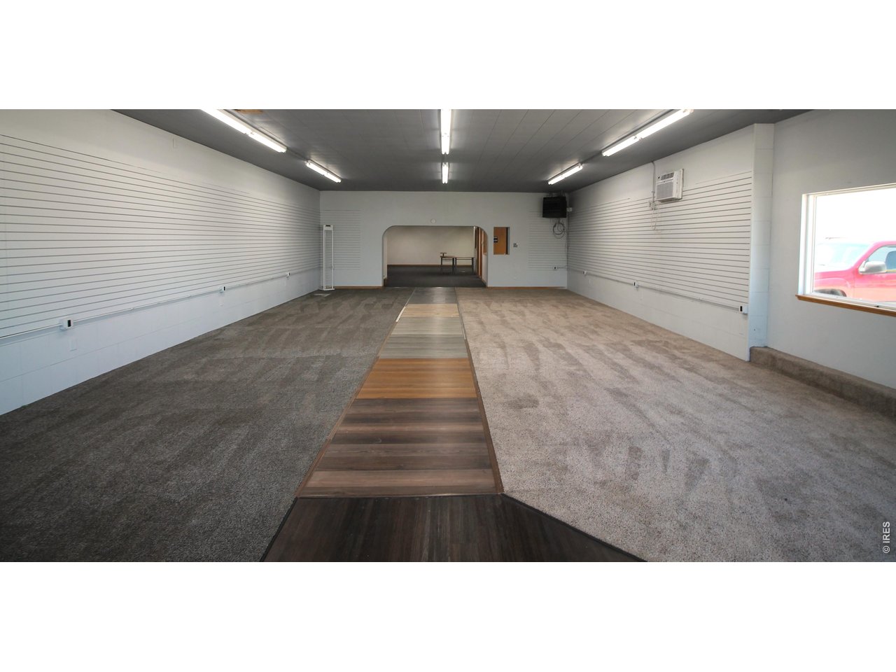 Property Photo 14 Showroom
