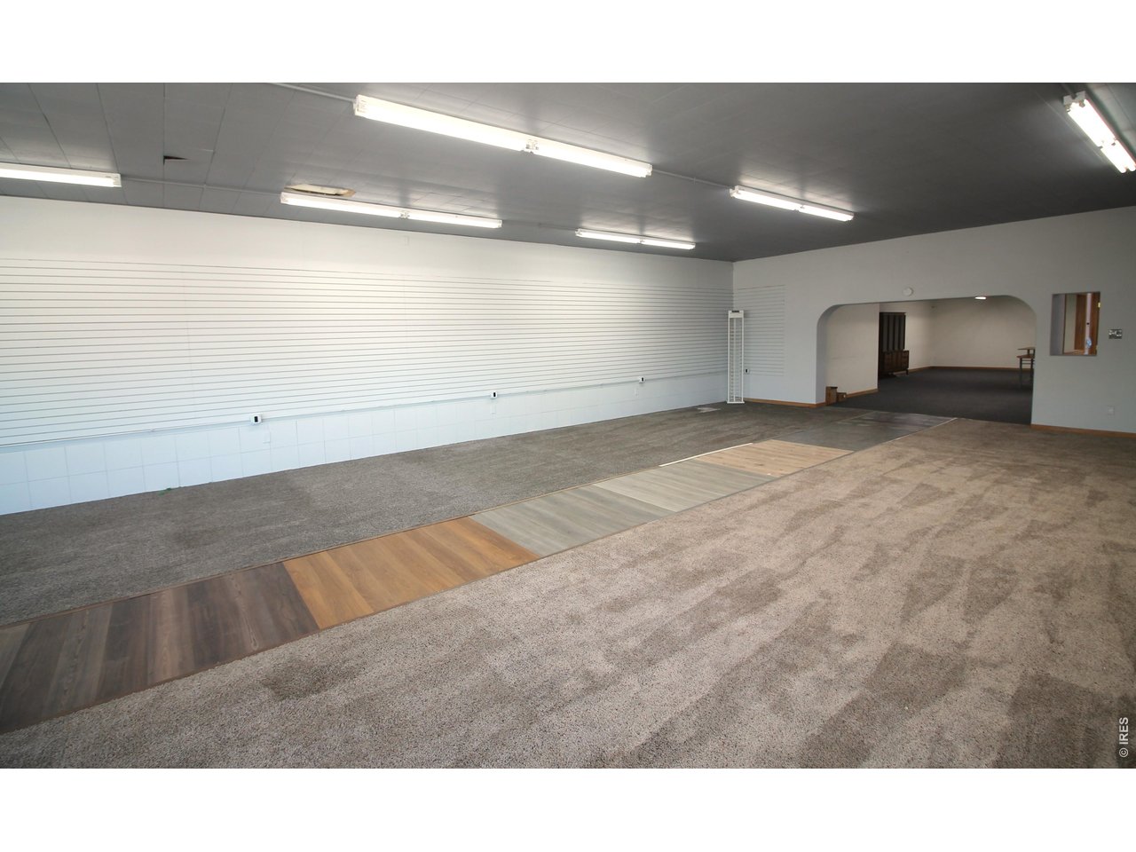 Property Photo 13 Showroom