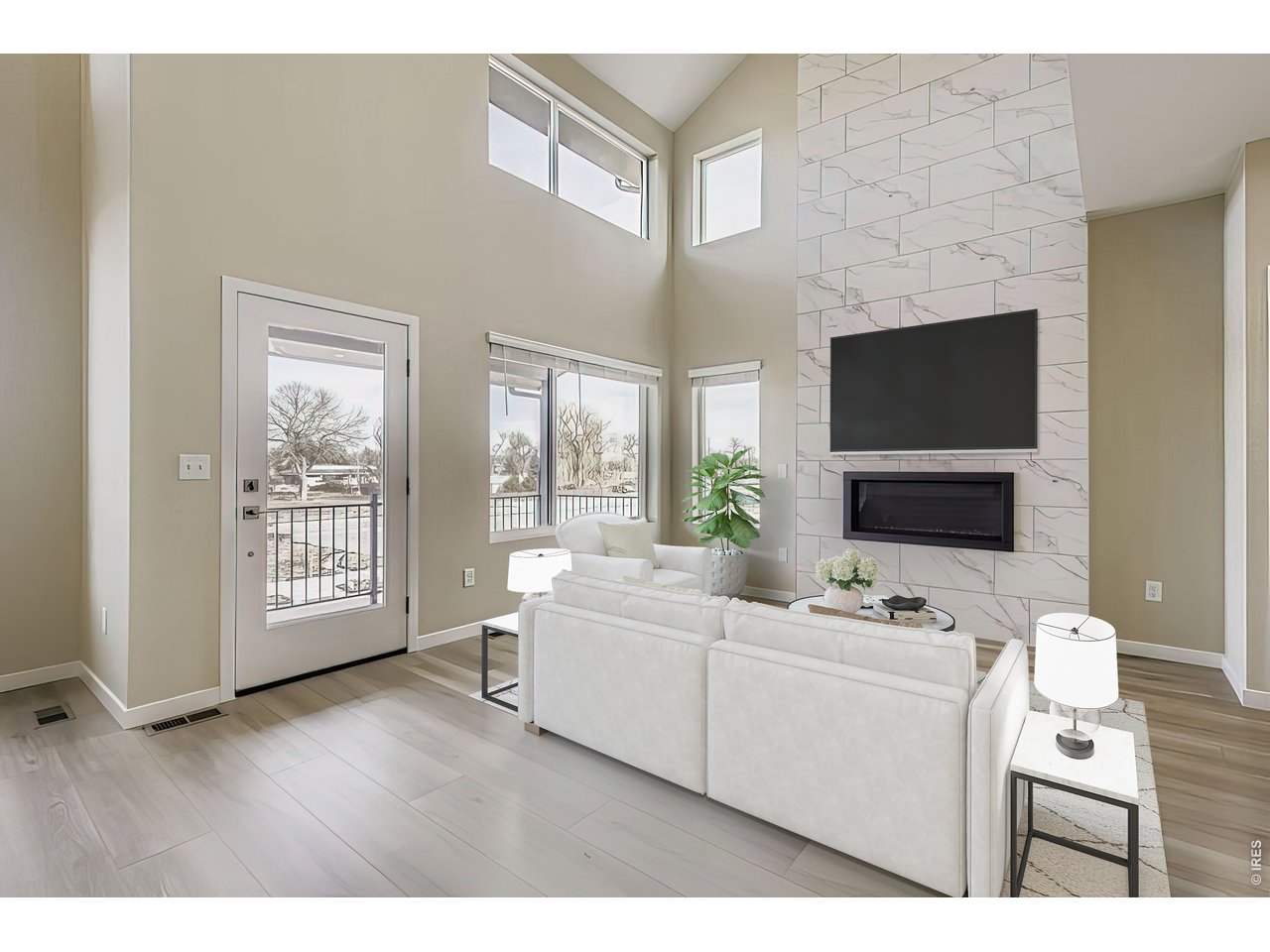 Gas fireplace