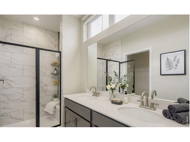 Property Photo 9 The primary bathroom
