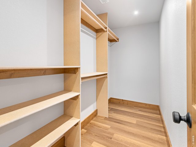 Property Photo 20 Primary suite has a walk in closet