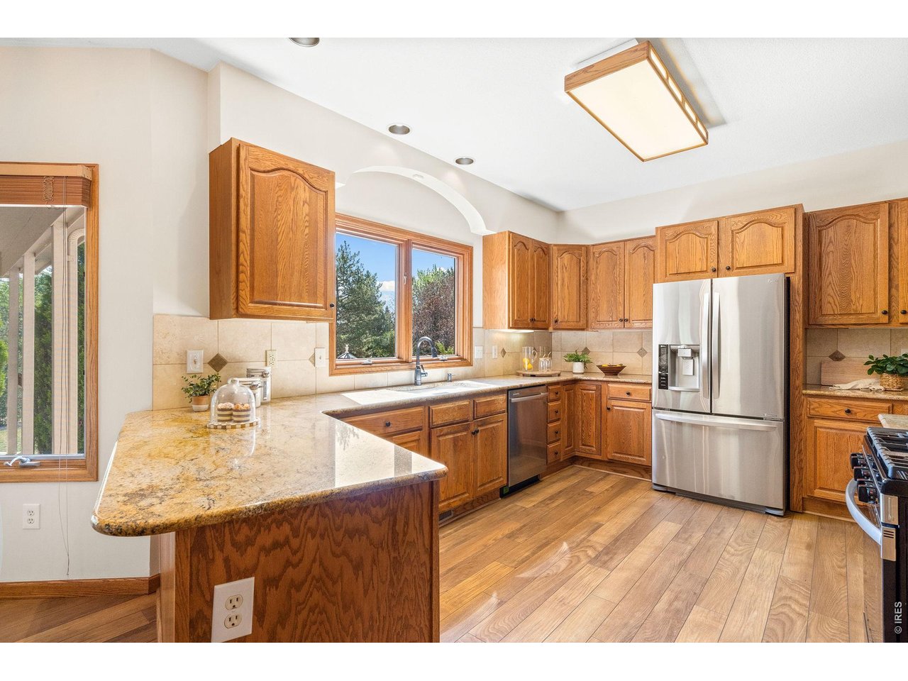 Property Photo 14 Kitchen