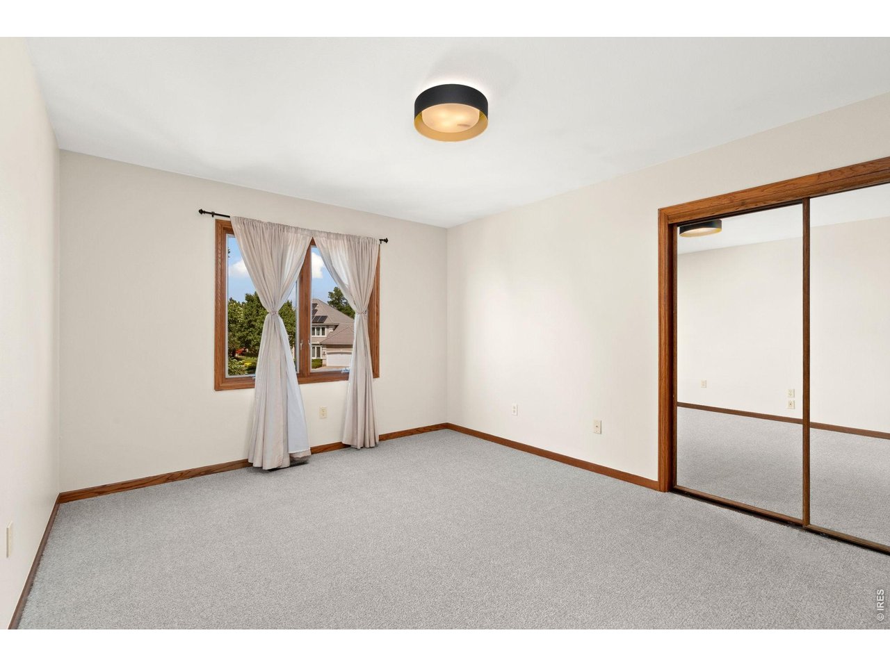 Property Photo 31 Bedroom 4