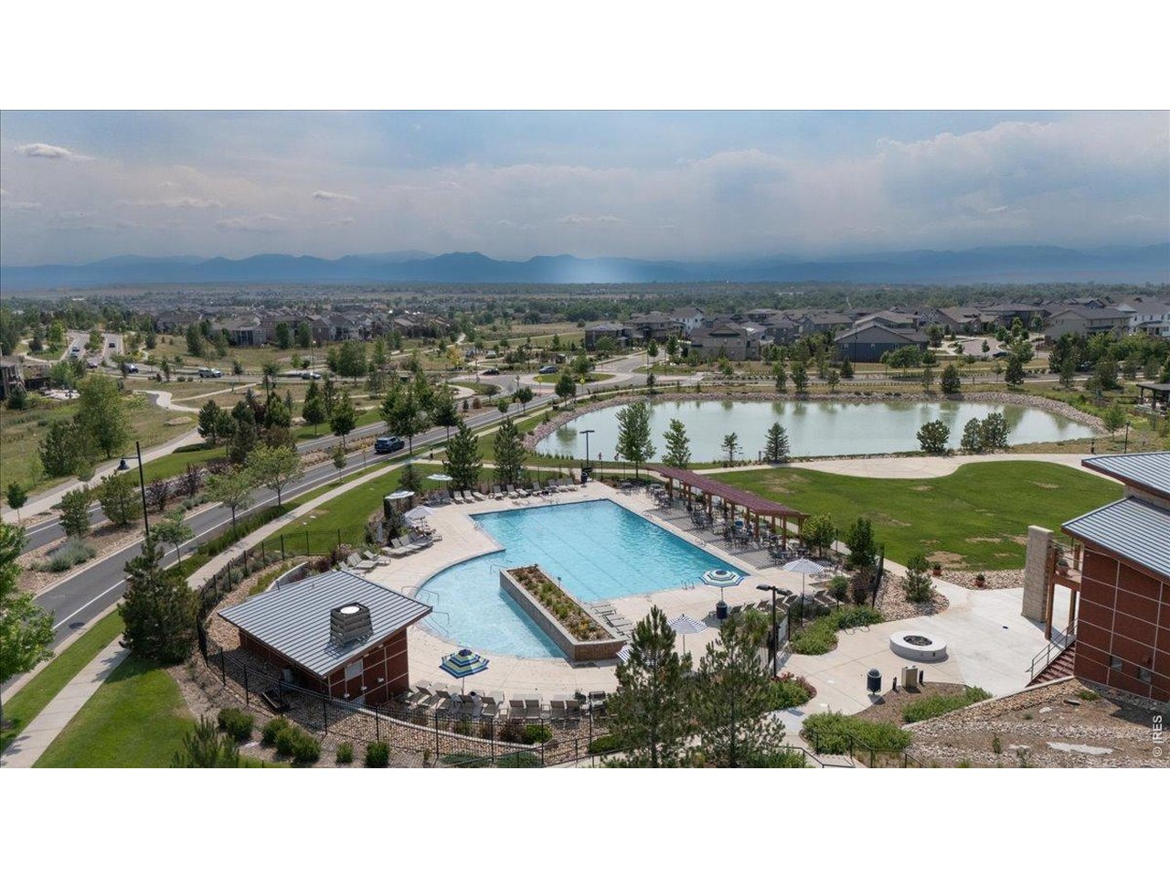 multiple nearby pools and community centers