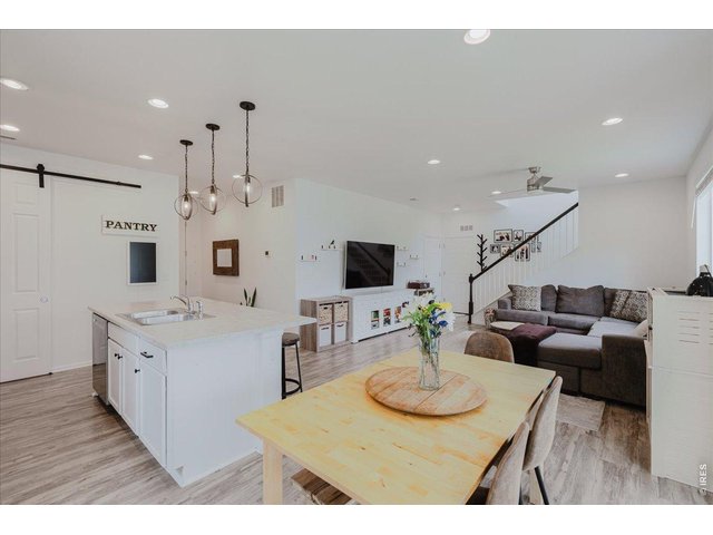 Property Photo 16 open floorplan