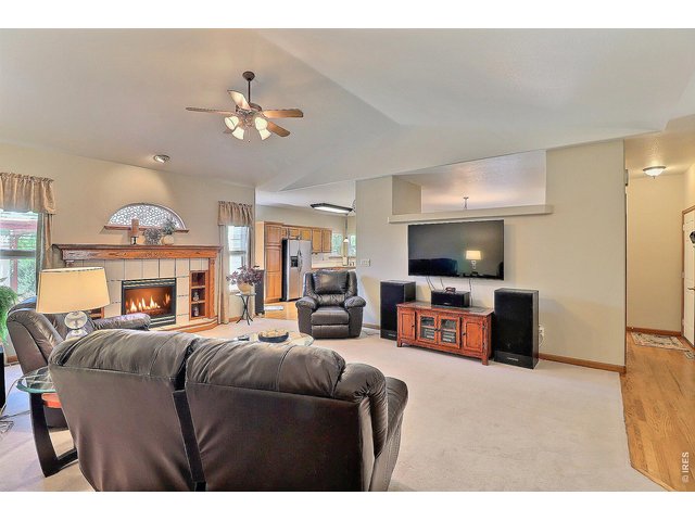 Property Photo 7 Lovely Living Room with Gas Fireplace