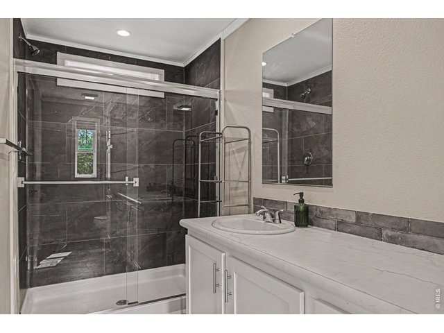 Property Photo 15 Primary Bathroom