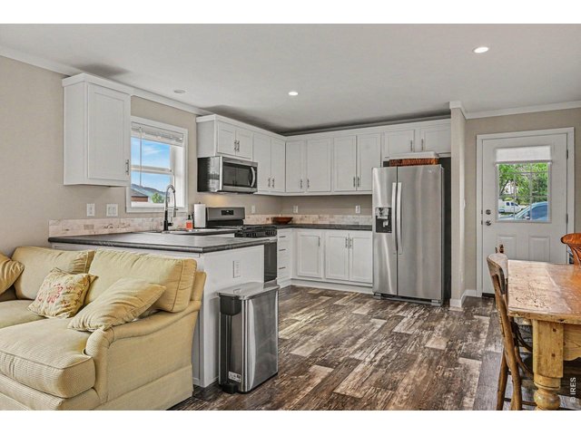 Property Photo 4 Kitchen