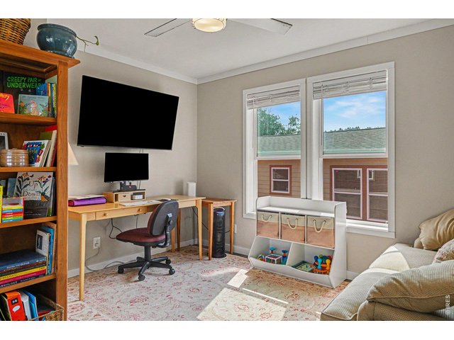 Property Photo 10 Living Room