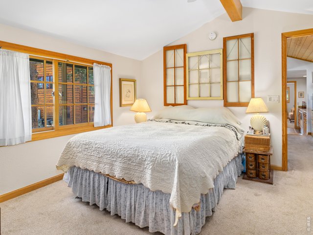 Property Photo 10 Bright bedroom