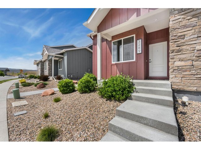 Property Photo 28 Meticulously maintained ranch-style half-duplex. Better than new!