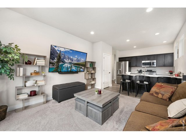 Property Photo 8 Open floorplan
