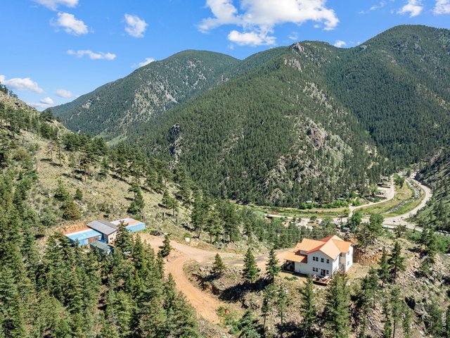 Property Photo 39 Moments to Highway 34, Estes Park and Loveland
