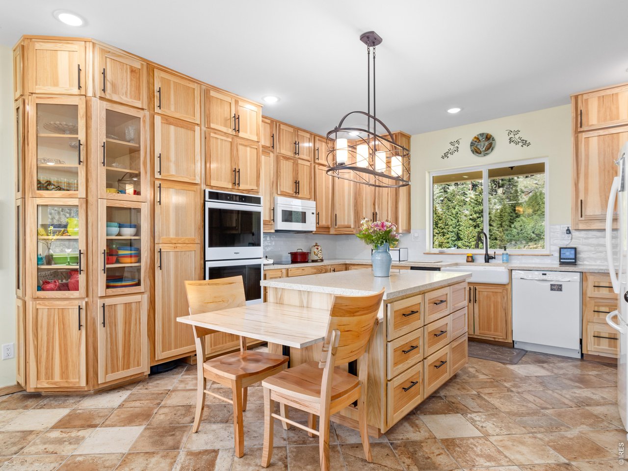 Property Photo 9 Hickory Kitchen
