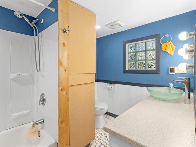 Property Photo 38 Full bath in the tiny house