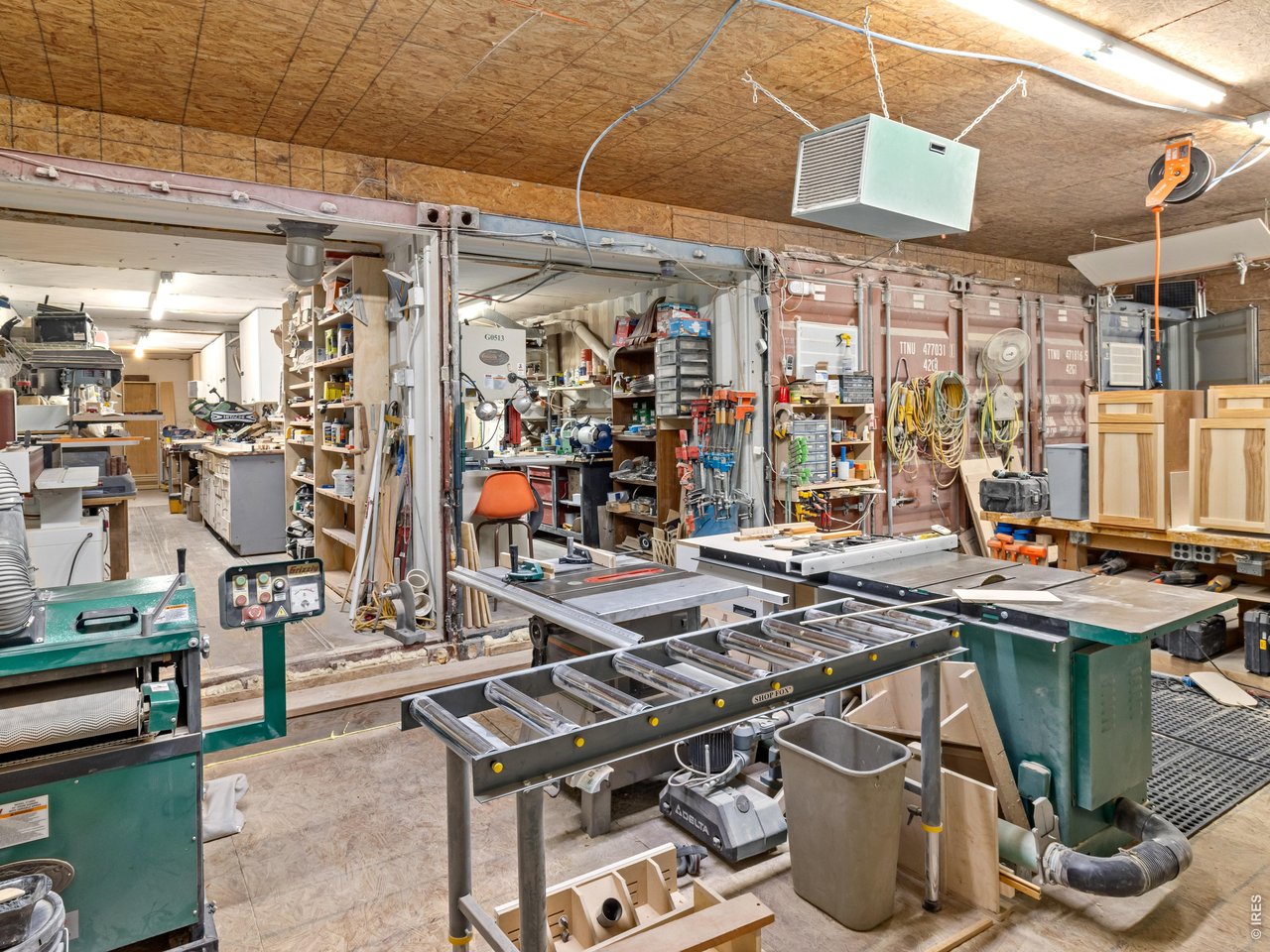 Property Photo 43 Can accommodate many hobbies and toys