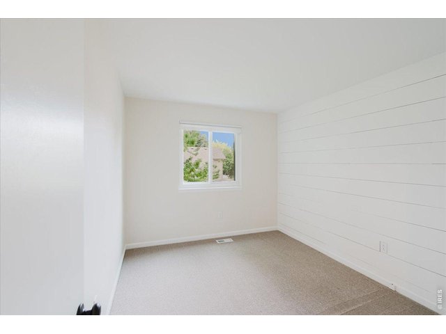 Property Photo 19 bedroom 3 (upper)