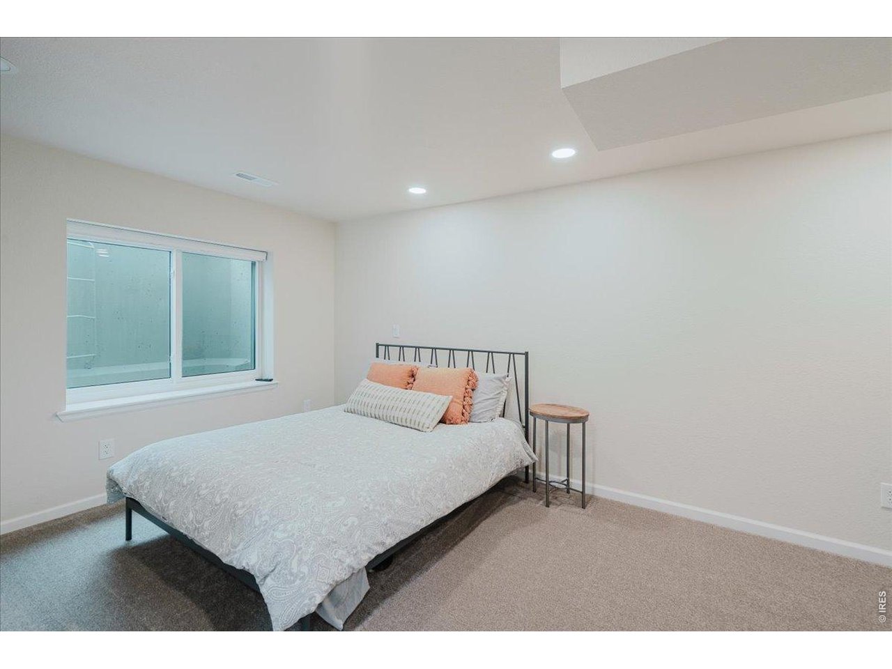 bedroom 4 (lower)