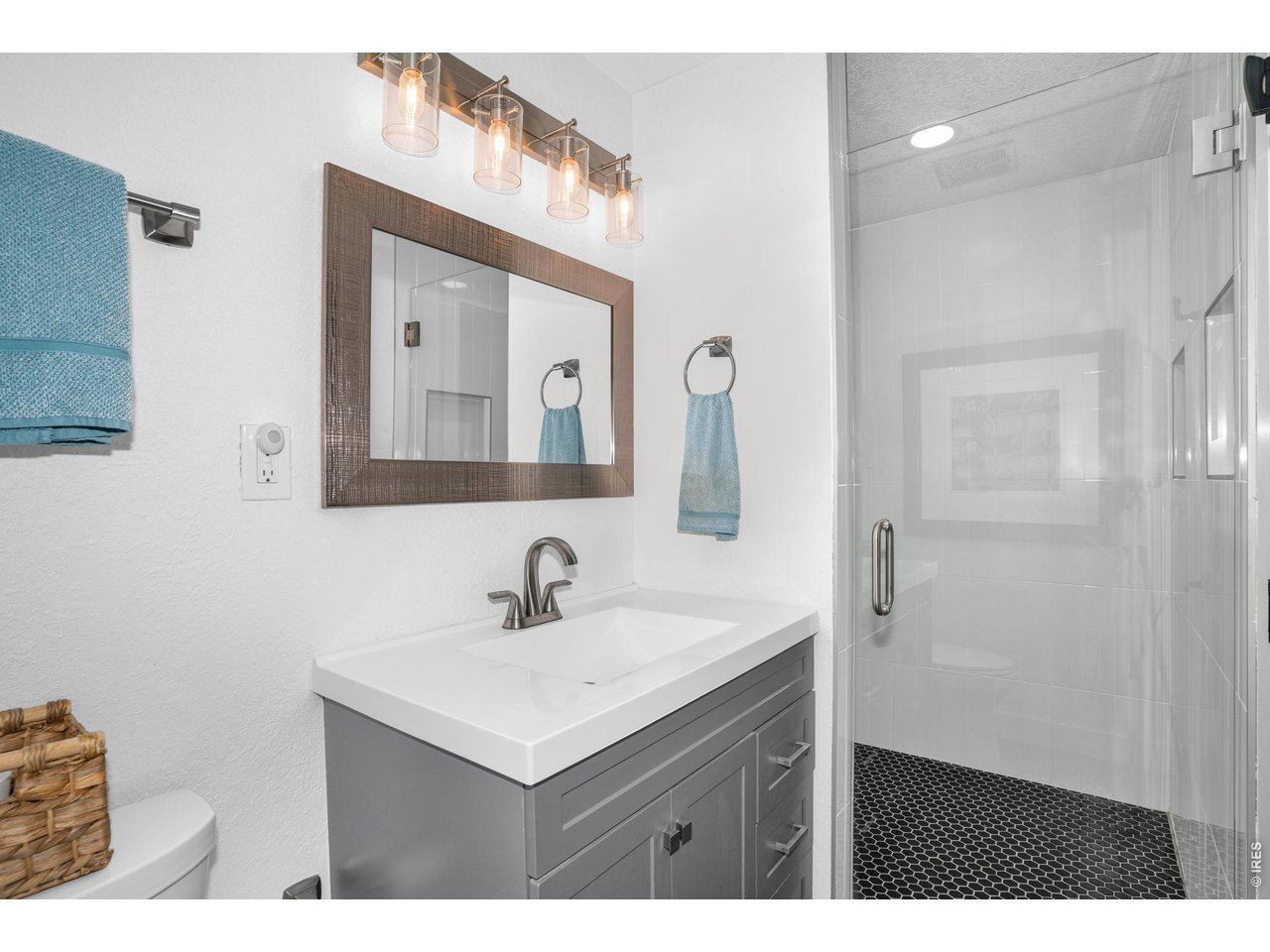 Main floor 3/4 bath off the office