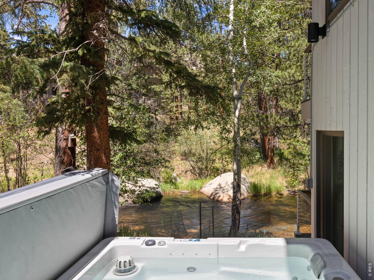 Property Photo 31 Hotub right next to the river!