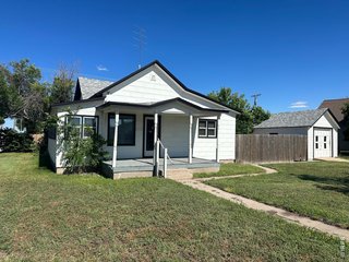 90 Cedar Ave Akron, CO 80720