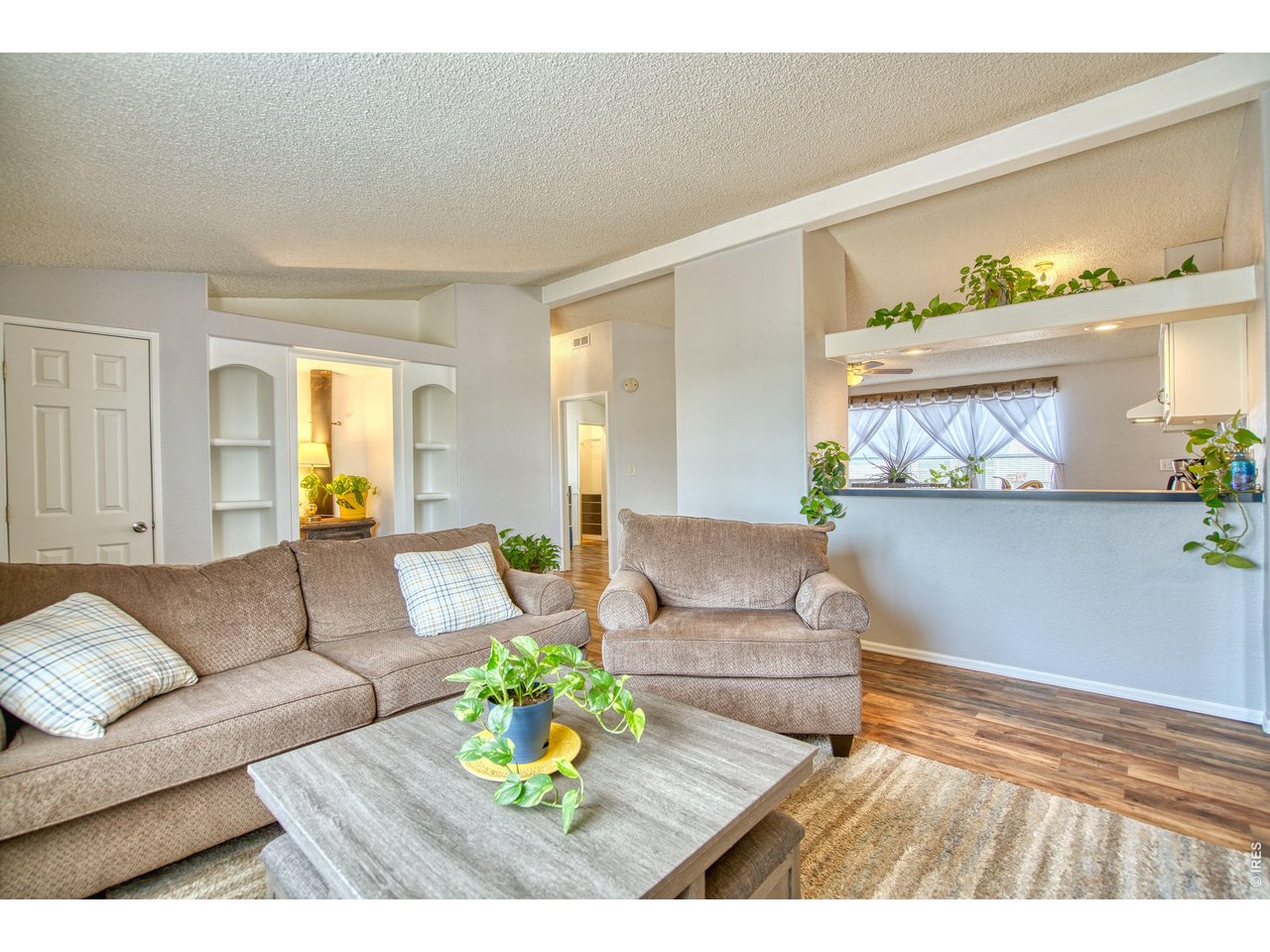 Property Photo 3 Designer finishes throughout