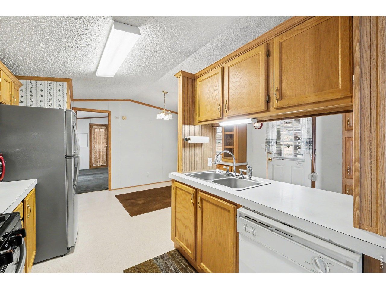 Property Photo 11 A lot of kitchen storage!